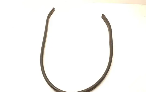 Volkswagen Tiguan Engine compartment rubber 5NA823723