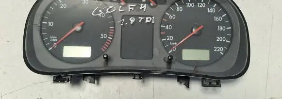 Volkswagen Golf IV Speedometer (instrument cluster)
