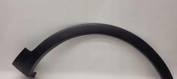KIA Sorento Front arch trim 