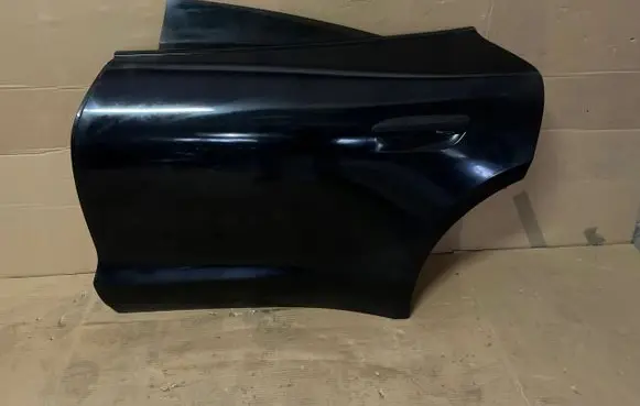 Porsche Taycan 9J1 Rear door D439