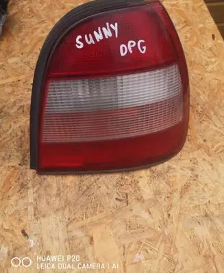 Nissan Sunny Rear/tail lights 22063324