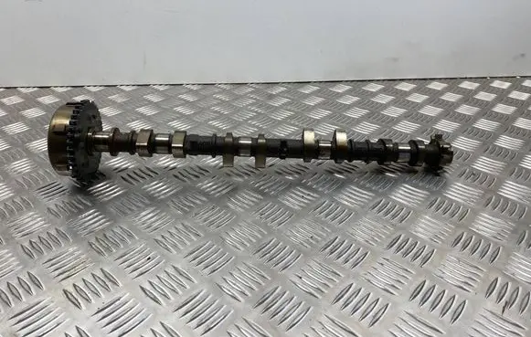 Ford Fusion II Camshaft RF7G9E6A271AA
