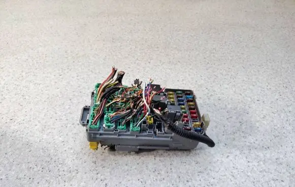 Honda Civic Fuse module 3820BS6AG000 075559131202