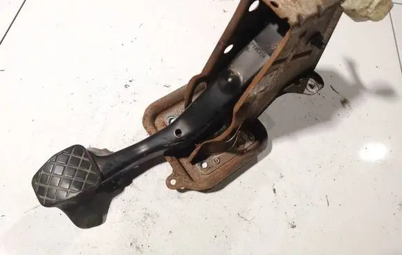 Seat Toledo III (5P) Clutch pedal 1k1721057