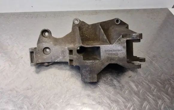 Audi A4 S4 B5 8D Generator/alternator bracket 038903143AE