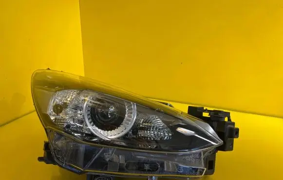 Mazda 2 Headlight/headlamp D43N-51040