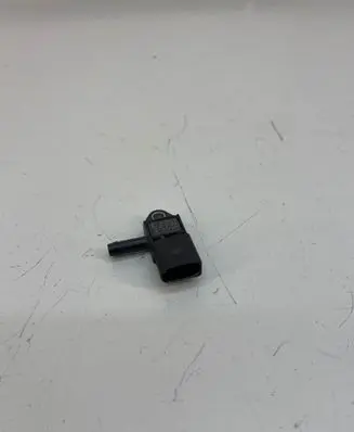 Volkswagen Tiguan Allspace Exhaust gas pressure sensor 04L906051B