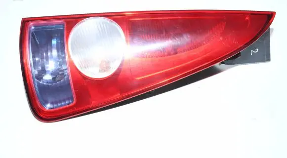 Renault Espace IV Rear/tail lights 8200027152