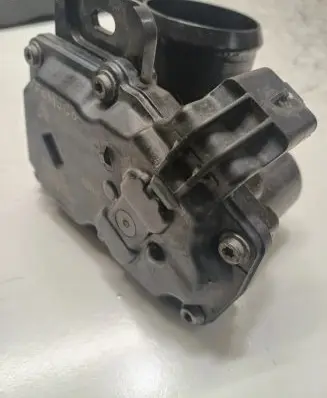 Peugeot Expert Throttle valve 9806625280