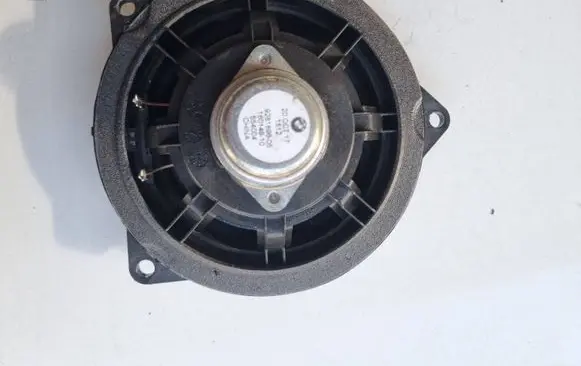 BMW 2 F46 Rear door speaker 9281896