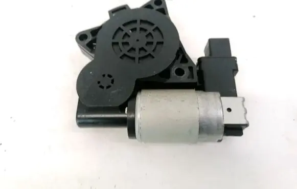 Mazda 6 Front door window regulator motor GJ6A5958X CM011080
