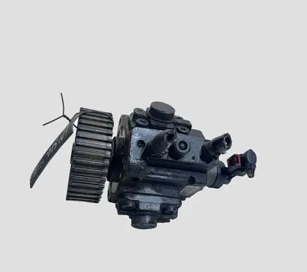 Opel Insignia A Fuel injection high pressure pump 55571005 0445010193 1106077