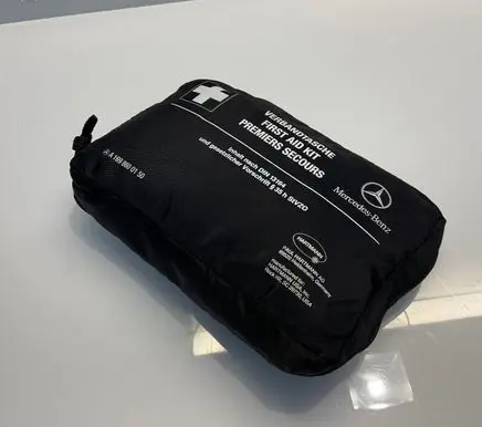 Mercedes-Benz ML W164 First aid kit A1698600150 1698600150
