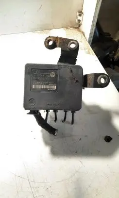 Volkswagen Golf IV ABS Pump 1C0907379C 00006061D2 10096003113