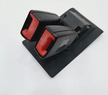 Mini One - Cooper Clubman R55 Rear seatbelt buckle