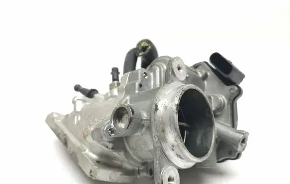 Volkswagen Golf VII Engine shut-off valve 04L128637E