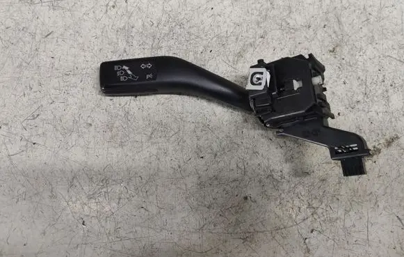 Volkswagen Golf V Indicator stalk 1K0953513E