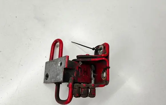 Audi TT TTS Mk2 Front door lower hinge