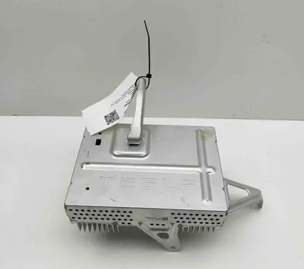 Tesla Model 3 Sound amplifier 107974800E
