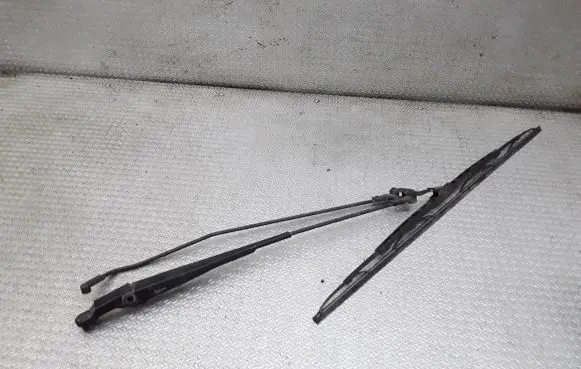Toyota Aygo AB10 Windshield/front glass wiper blade 