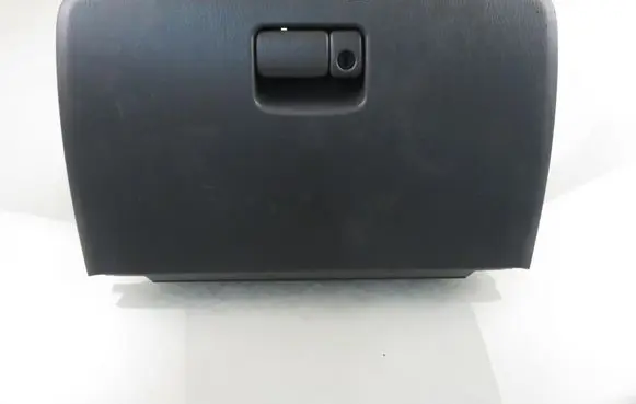 Glove box