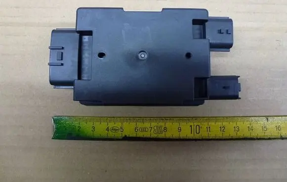 Peugeot 605 Central body control module 0580001019