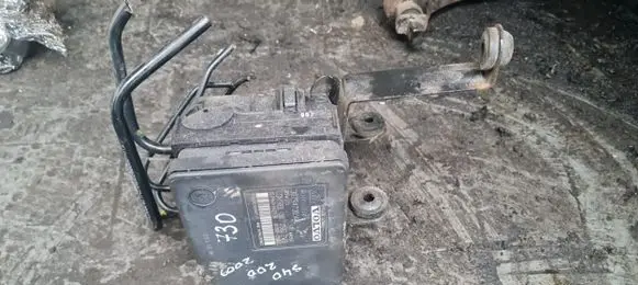 Volvo XC70 ABS Pump 30794730AA
