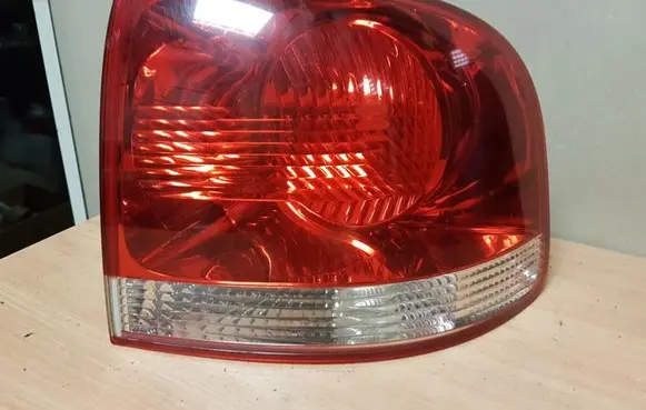 Volkswagen Touareg I Rear/tail lights 28258002