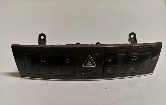 Multifunctional control switch/knob