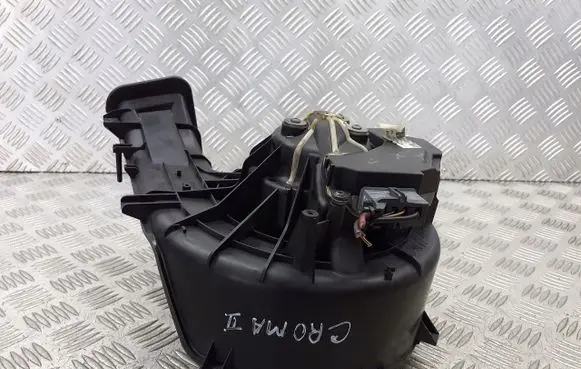 Fiat Croma Front door blower motor 007013E
