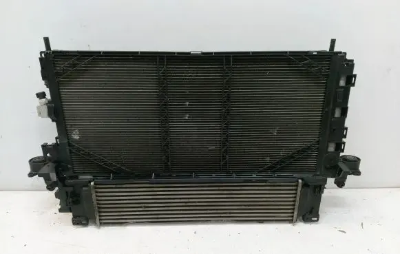 Volvo XC40 Radiator set 32222109