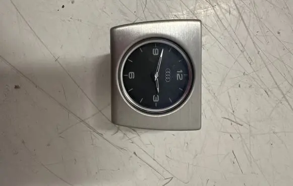 Audi A8 S8 D4 4H Clock 4H0919204H