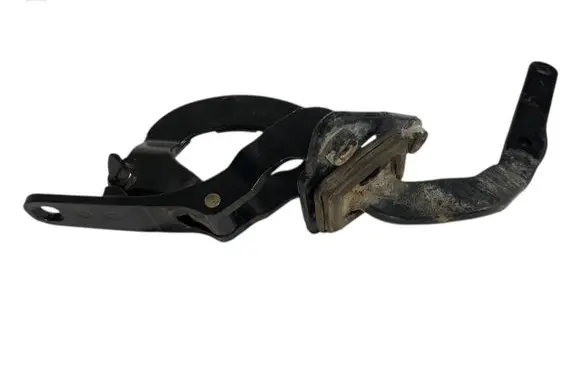 Volvo XC70 Tailgate/trunk/boot hinge 8643157