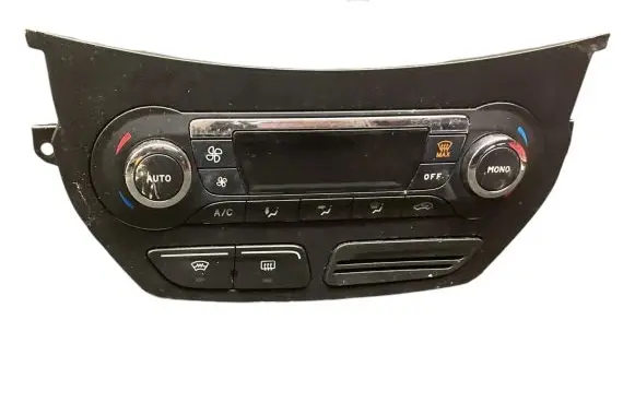 Ford C-MAX II Climate control unit AM5T18K574AB AM5T18C612BJ