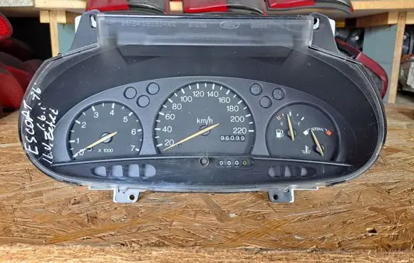 Ford Escort Speedometer (instrument cluster) 96FB10849CE