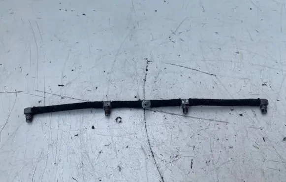 Fuel return line/hose