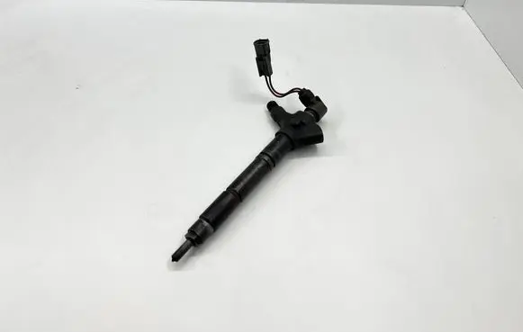 Toyota RAV 4 (XA30) Fuel injector 2367026011