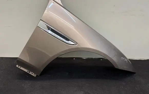 Jaguar XE Fender