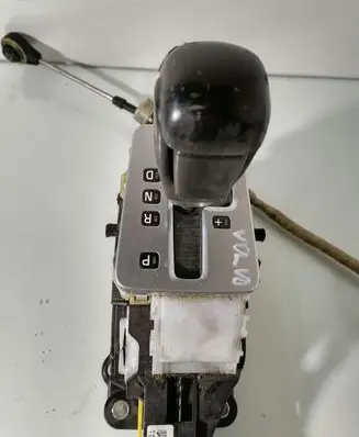 Volvo S60 Gear shifter/selector 30759122