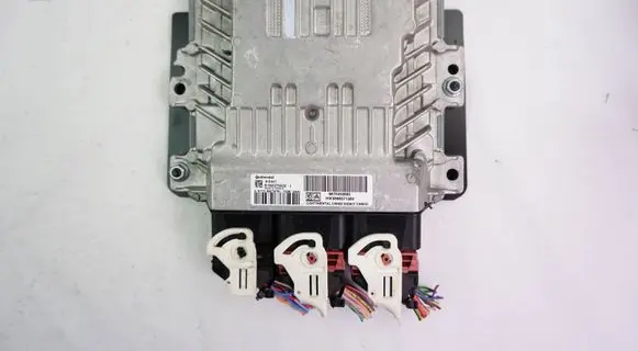 Peugeot 308 Engine control unit/module 9675450680 9666571380 S180075002
