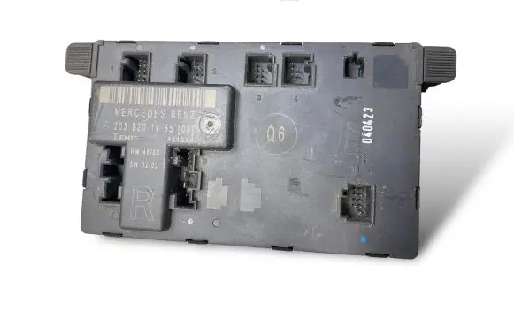 Mercedes-Benz C W203 Door control unit/module 2038201485