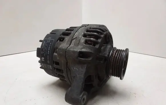 Audi A4 S4 B5 8D Generator/alternator 058903016 0123310022