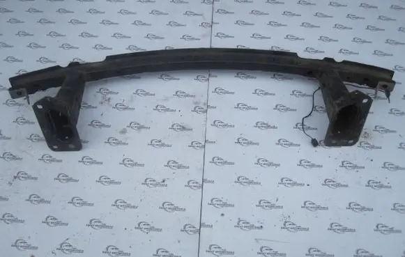 BMW 1 E82 E88 Front bumper support beam 