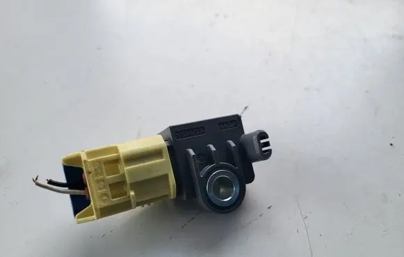 KIA Sportage Airbag deployment crash/impact sensor