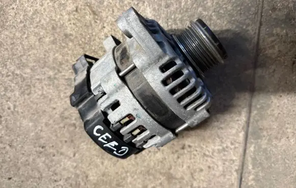 KIA Ceed Generator/alternator 3730003AC0