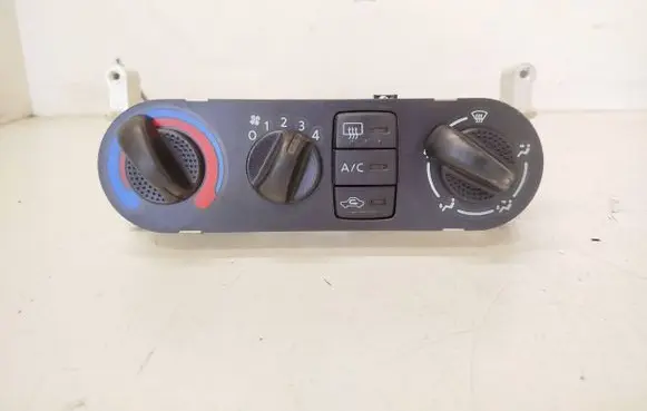 Nissan Almera N16 Climate control unit CALSONIC