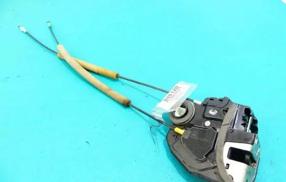 Toyota Highlander XU40 Rear door lock IMPRK946120