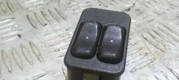 Opel Zafira A Electric window control switch 13363201 90561088