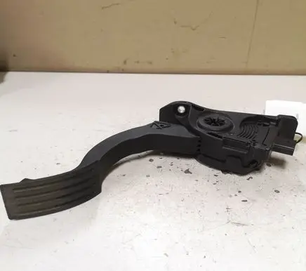Volvo V40 Accelerator throttle pedal 31280595 6PV01036822
