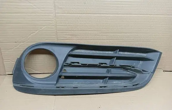 BMW 5 F10 F11 Front bumper lower grill 7346505 146091